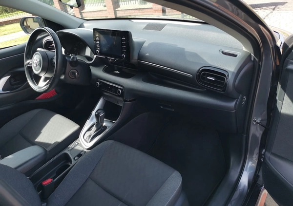 Toyota Yaris cena 54000 przebieg: 67000, rok produkcji 2022 z Skoczów małe 232